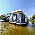 Arka 2 Na Wodzie W Mielnie 400 Metrow Do Morza, Rower Wodny, Wifi, Parking *