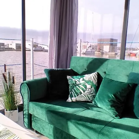 Arka 2 Na Wodzie W Mielnie 400 Metrow Do Morza, Rower Wodny, Wifi, Parking